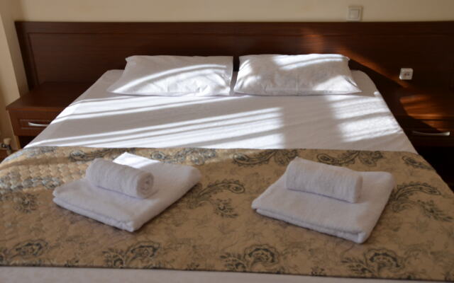 Kamelot Hotel