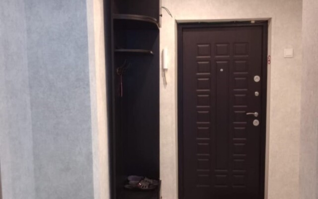 Na Kuryzhova 14 Flat