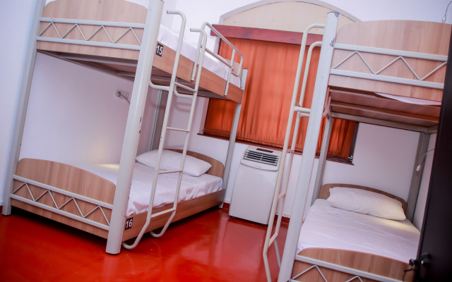 Ibur Hostels Galle Hostel