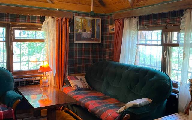 Частный дом Дом у реки в английском стиле