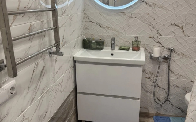 Komfort na prospekte Yamasheva 35 Apartments