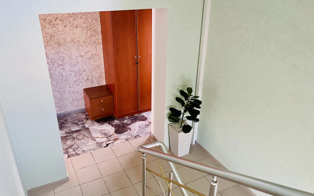 Alina Guest House