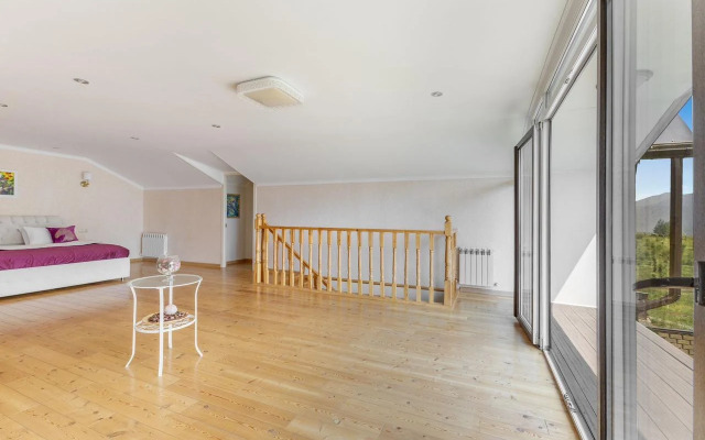 Частный дом Райский уголок среди гор и альпийских лугов