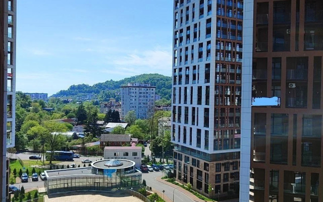 Sovremennaya Studiya s Panoramnymi Oknami Flat