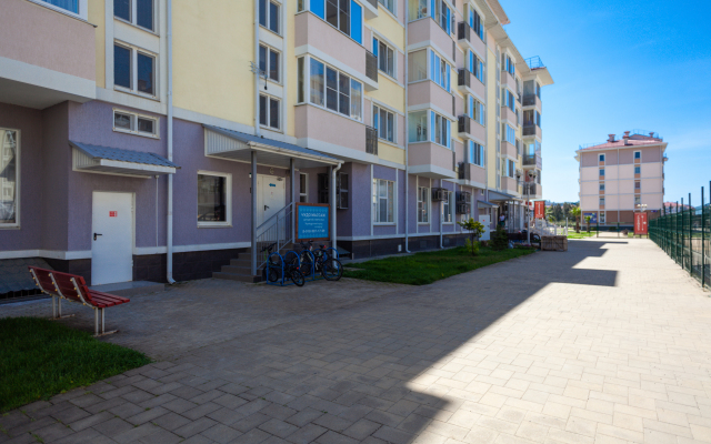 V Barkhatnikh Sezonakh Apartments