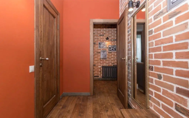 Апартаменты в Центре Города у Нарымского Сквера 1