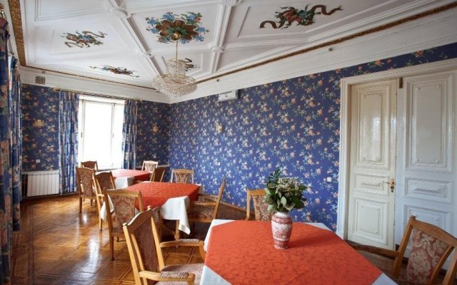 Sergievskaya Hotel
