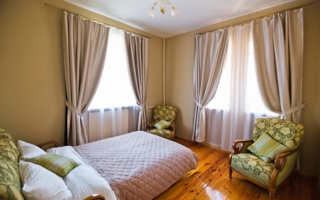 Bolshoy Kottedzh Dlya Vashikh Meropriyatiy Private House