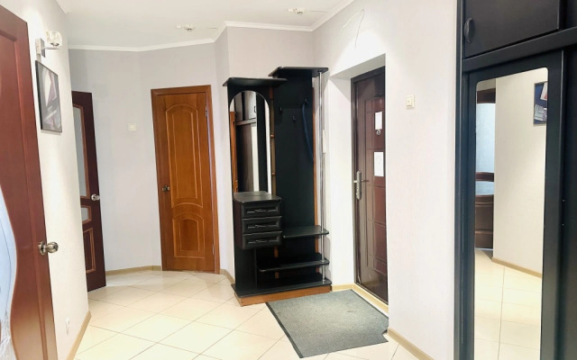 Апартаменты 400 Флэтс-Лайн на улице Красноармейская 100