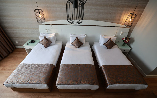 Nova Plaza Orion Hotel