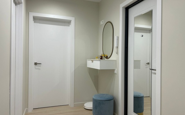 Квартира Двухкомнатная дизайнерская квартира около метро