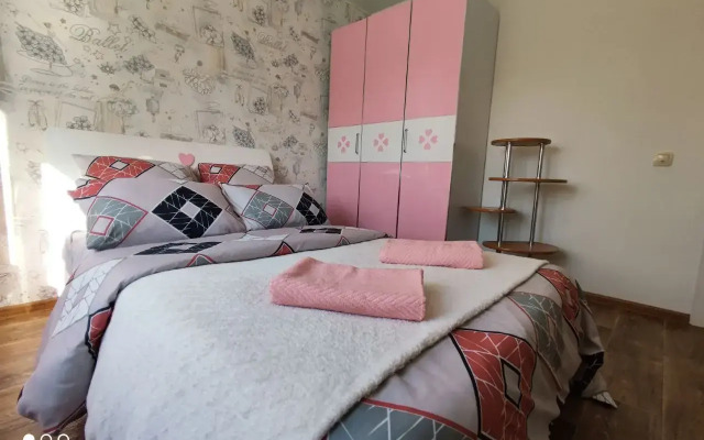 Квартира на Горького 10