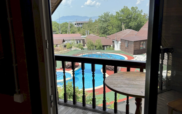 Частный Дом 604 с Балконом Рядом с Пляжем