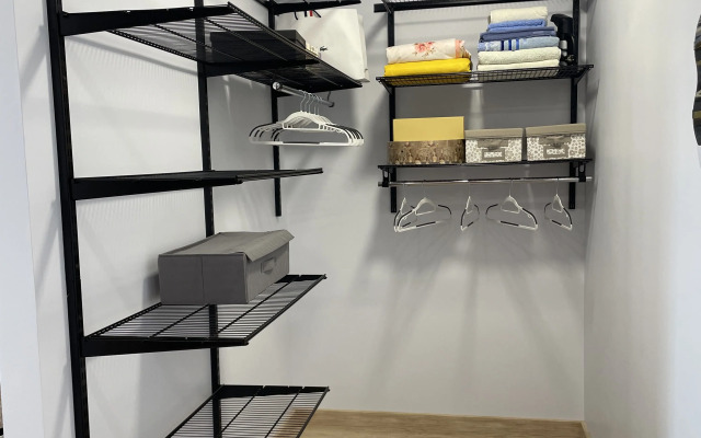 S Sovremennym Dizaynom I Mebelyu Flat