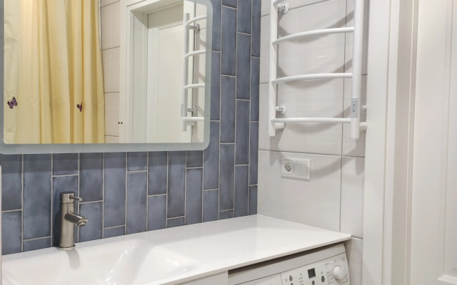 Квартира Яркая, Уютная