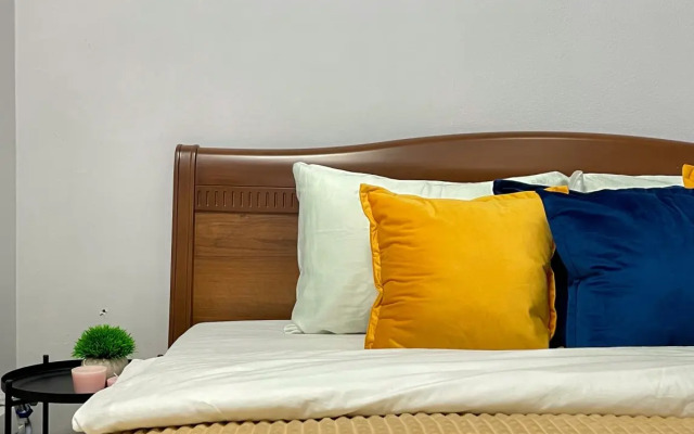 Orange 4 Apartments