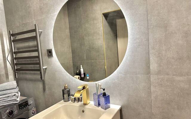 Shikalad Kmv Lyuks V Tsentre 8 Flat