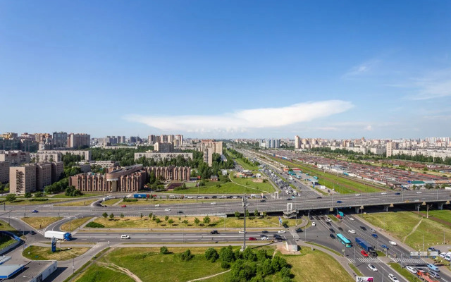S Otlichnym Vidom Na Gorod Pryamo U Metro Apartments