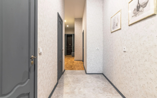 V Samom Serdtse Pitera Flat