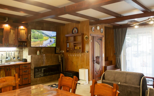 Шале Горностай Кедровое