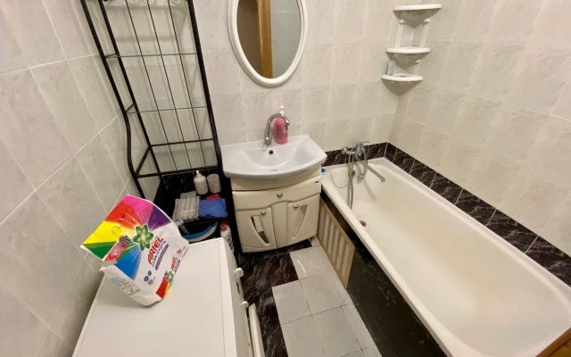 Kalininets 2 Flat with Balcony