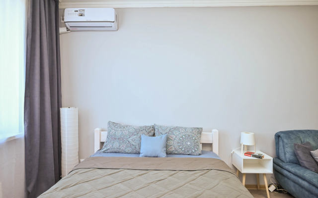 Uyutnaya S Dizaynerskim Remontom I Shikarnym Vidom Flat