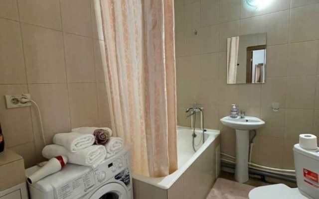 Квартира студия GoldApart на Университетской набережной 46