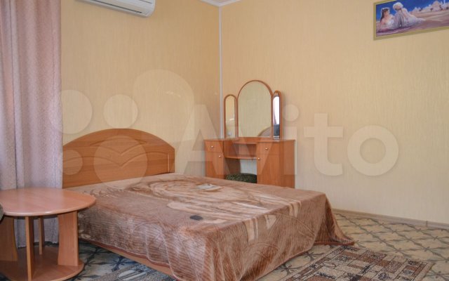 Morskaya Volna Guest House