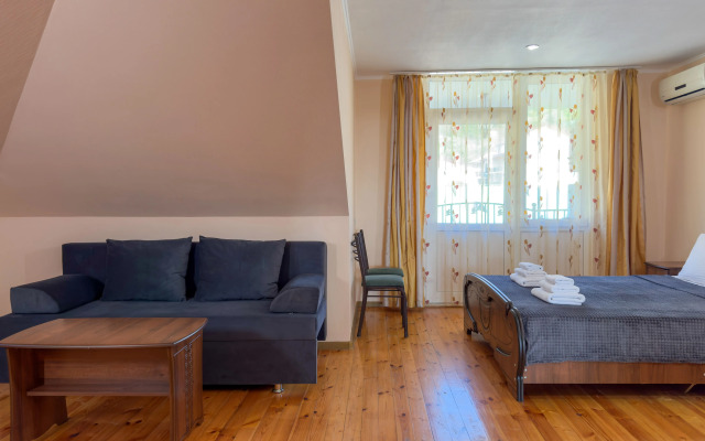 Hotel ELIZA HOTEL