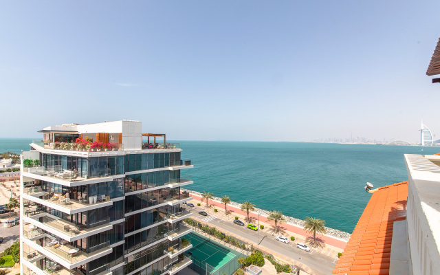 Tropical at Royal Amwaj with Private Beach Apartment