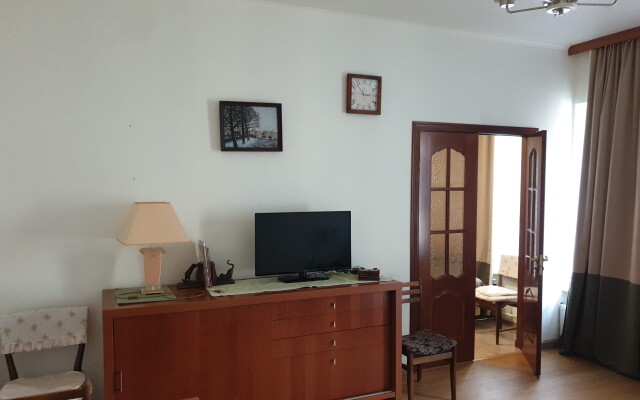 Апартаменты c тремя спальнями 7 Минут и Невский