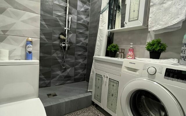 Апартаменты 1-комнатные рядом с Волгой в 6-ом микрорайоне