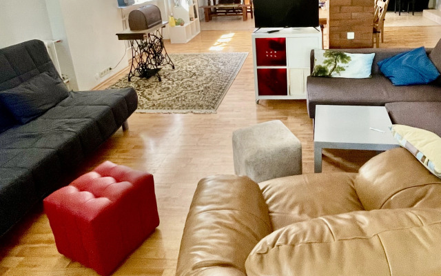 Zamok U Khudozhnika Guest House