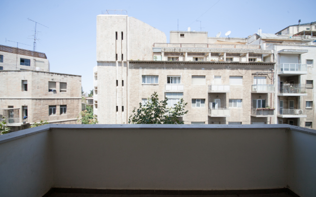 Jonathan In Ben Yehuda Apart-Hotel