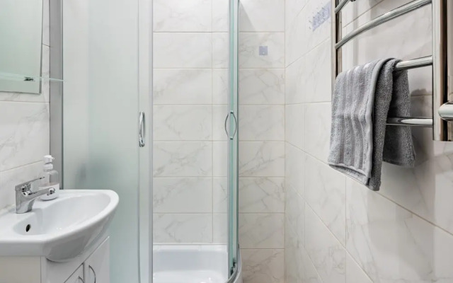 Апартаменты просторная 1-кв на Кузьминках