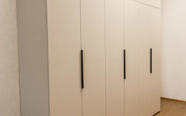 Na Glavnoy Naberezhnoy Goroda Flat