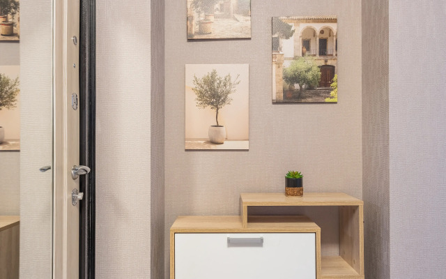 Na Ulitse Nadezhdy Suslovoy, 13 Flat