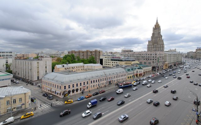 Smolenskaya  10 Apartments