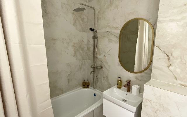 Na Ulitse Romantikov 1 Flat