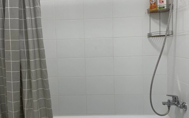 Na Ulitse Lyotchika Ulyyanina 3A Flat