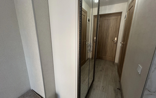 U Morya, Kruiz Lenina 219/5 Apartments