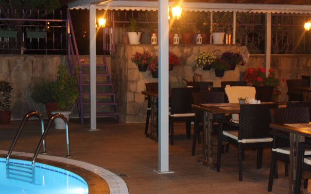 Victoria Princess Hotel & Apart