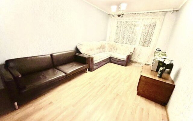 Na Ulitse Kovalikhinskaya 77 Apartments