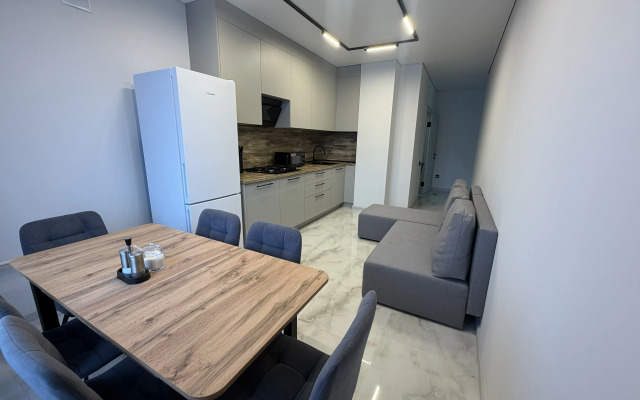 Квартира Новая 2х-Комнатная С Видом На Боргустанский Хребет