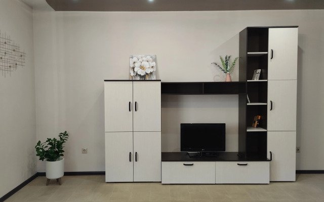 Na Malinovskogo 5B Flat