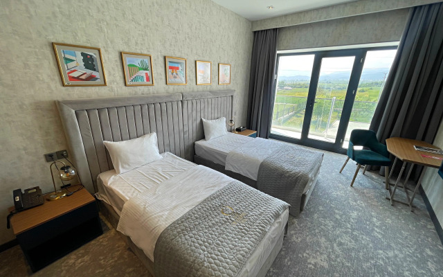 Arena Grand Hotel