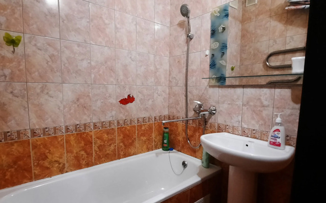 Квартира рядом с ТАУ Галерея Саратов