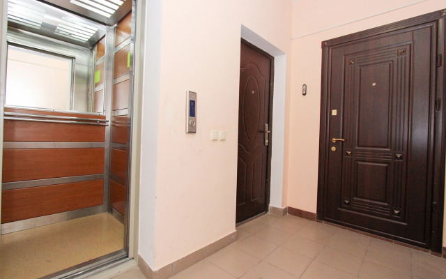 Roskoshnaya Dvukhkomnatnaya s Vidom na More v Feodosii Flat