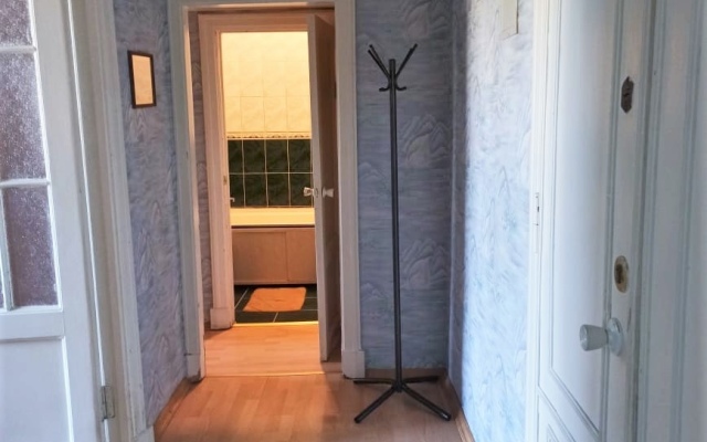 Tikhaya dvushka na Moskovskom Flat