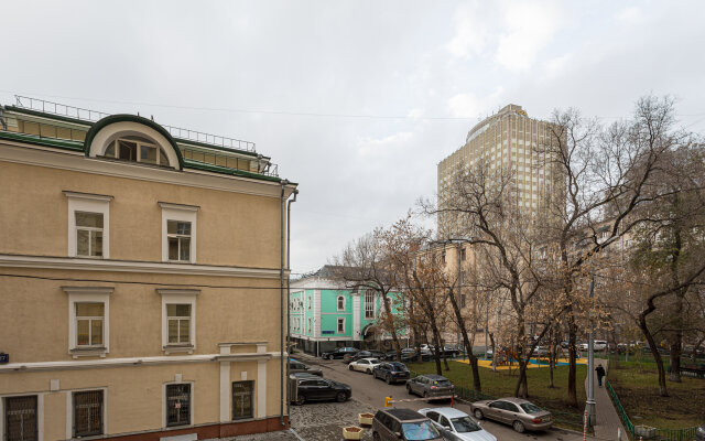 Smolenskaya-Sennaya 23/25 Apartments